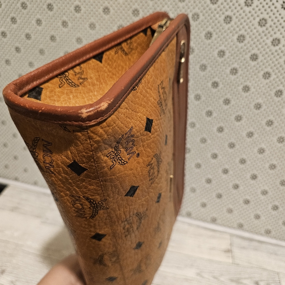 MCM Brown Leather Clutch Bag - Picture 4 of 15